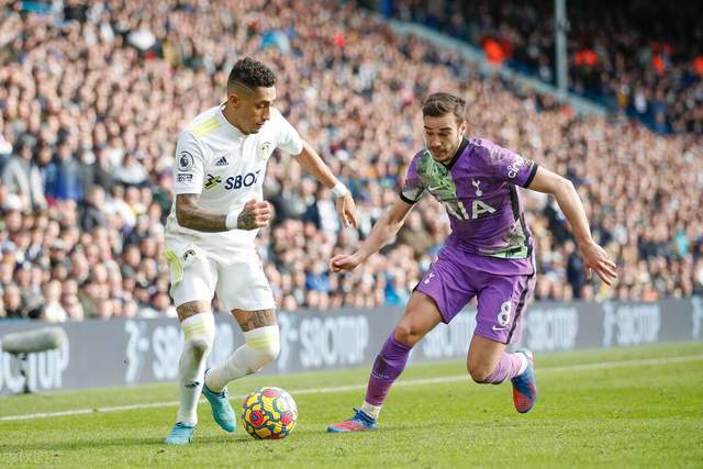 NBA夏联-程帅澎16分 中国男篮50-101惨败国王